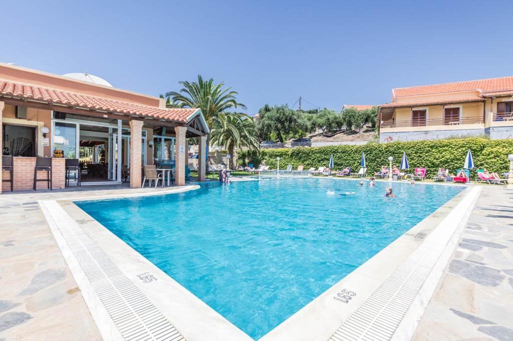 Kapetanios Apartments Ájosz Sztéfanosz Kültér fotó